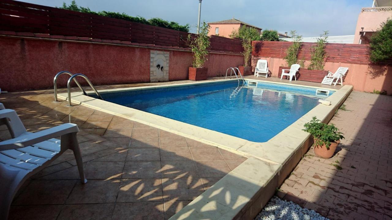 Appartements Dans Residence Avec Piscine - Mer A 500M サント・マリー・ラ・メール エクステリア 写真