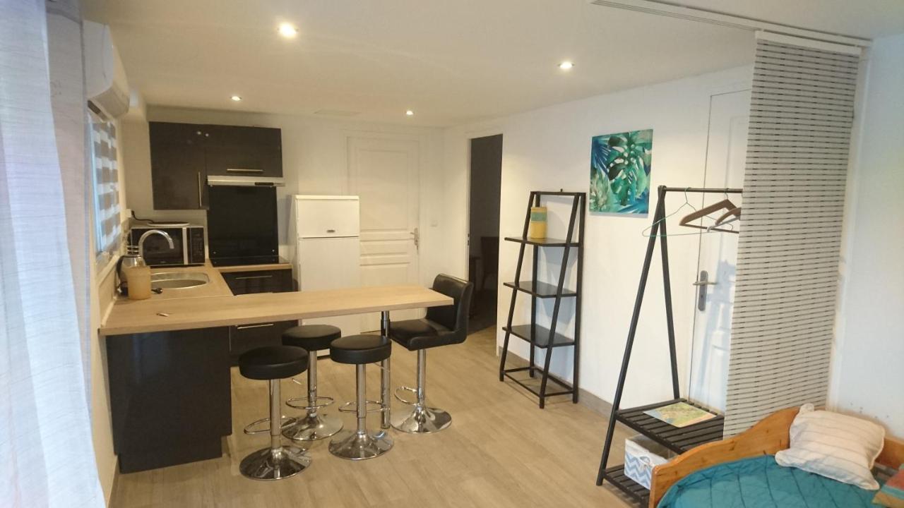 Appartements Dans Residence Avec Piscine - Mer A 500M サント・マリー・ラ・メール エクステリア 写真